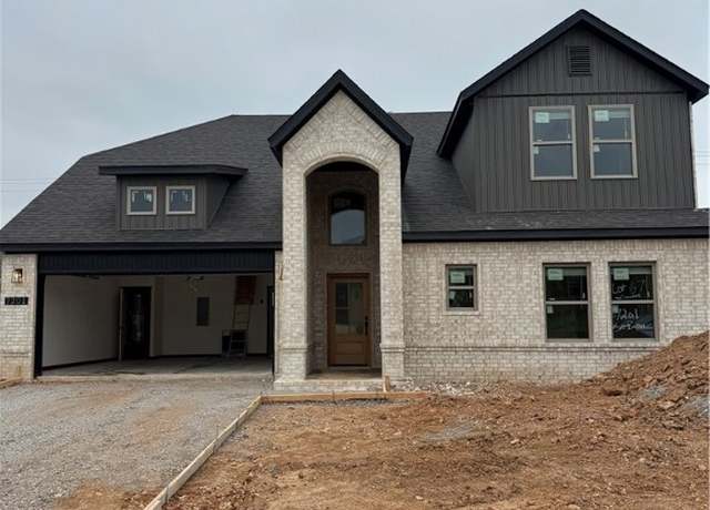 Property at 7201 SW Basswood Ave, Bentonville, AR 72713, 4 beds, 3 baths