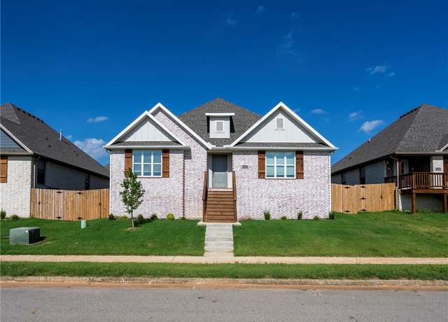 Property at 4206 SW Adams Rd, Bentonville, AR 72713, 4 beds, 2 baths