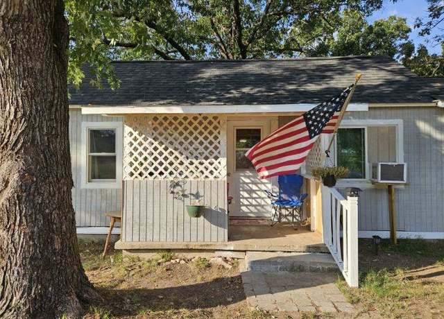 Property at 2114 Harding Rd, Harrison, AR 72601, 3 beds, 1 bath