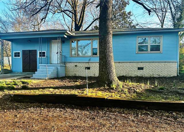 Property at 702 Beverly Dr, Harrison, AR 72601, 3 beds, 1.5 baths