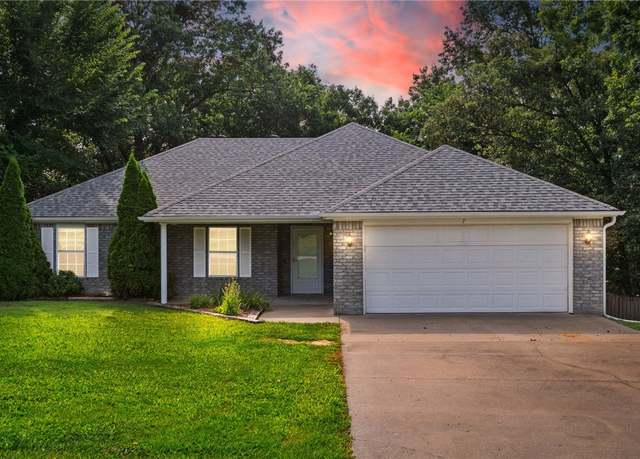Property at 7 Taransay Cir, Bella Vista, AR 72715, 3 beds, 2 baths