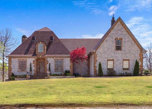 Property at 17793 Bluffview Dr, Springdale, AR 72764, 4 beds, 3.5 baths