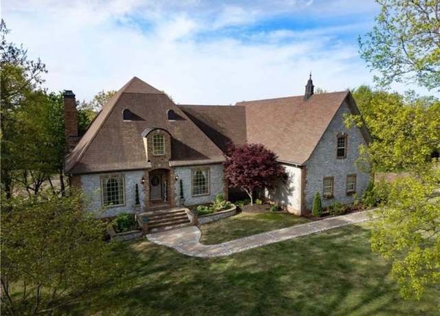 Property at 17793 Bluffview Dr, Springdale, AR 72764, 4 beds, 3.5 baths