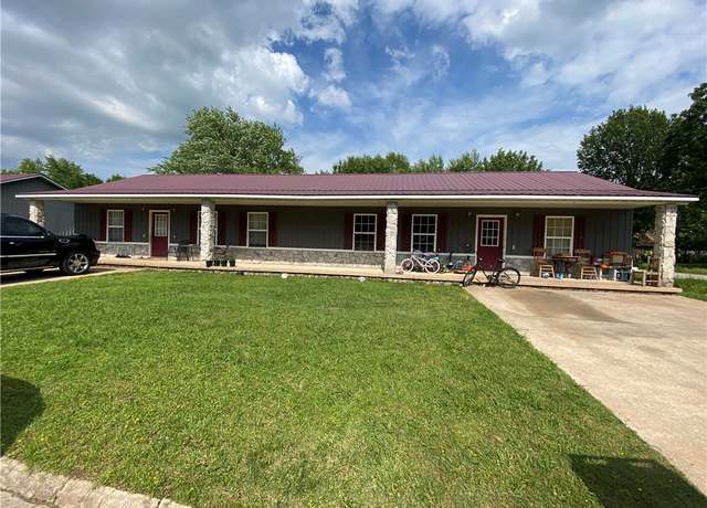 Property at 610 Jason Pl, Lincoln, AR 72744, 6 beds, 4 baths