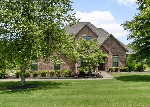 Property at 4470 N Thoroughbred Trl, Springdale, AR 72764, 5 beds, 4 baths