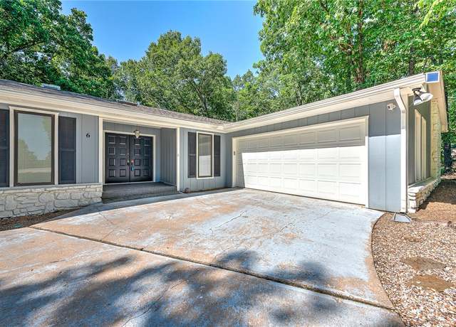 Property at 6 Paxton Ln, Bella Vista, AR 72714, 4 beds, 3 baths