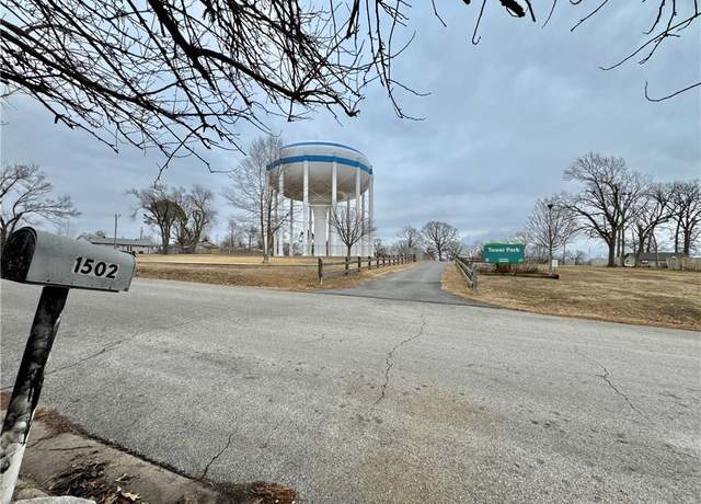 Property at 1500 & 1502 S 11th St, Rogers, AR 72756, 6 beds, 4 baths