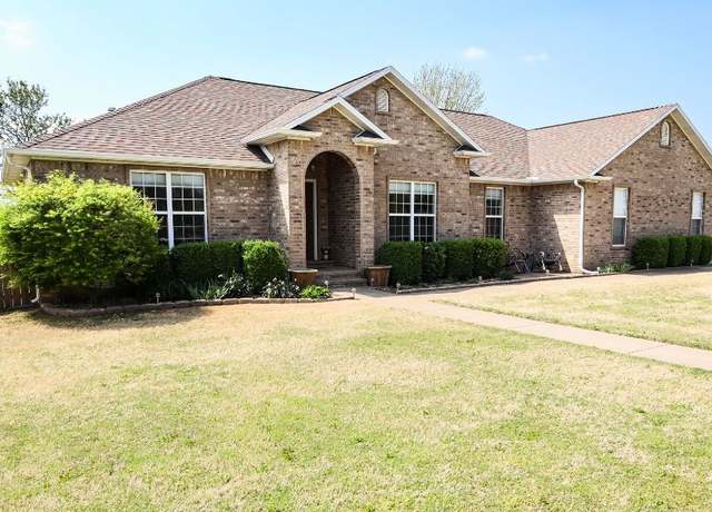 Property at 1224 Sherman Ave, Harrison, AR 72601, 3 beds, 2 baths
