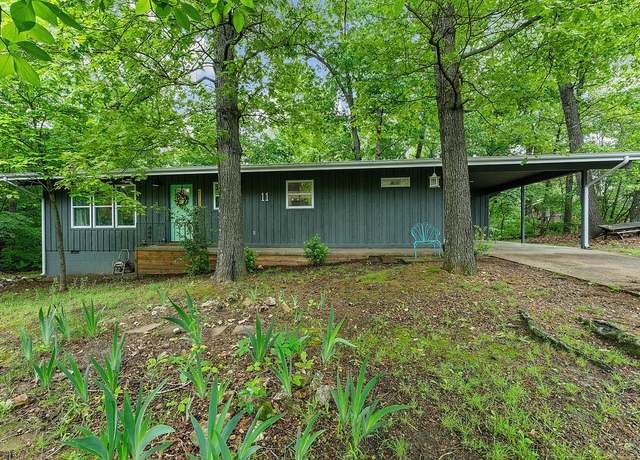 Property at 11 Duvall Ln, Bella Vista, AR 72715, 3 beds, 2 baths