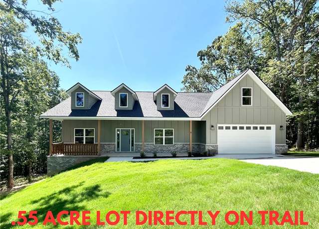 Property at 8 Stanton Cir, Bella Vista, AR 72714, 3 beds, 3 baths