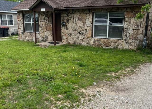 Property at 218 E Velma Ave, Springdale, AR 72764, 4 beds, 1.5 baths