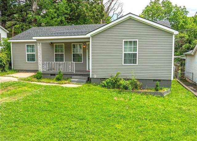 Property at 614 12th St, Van Buren, AR 72956, 3 beds, 2 baths