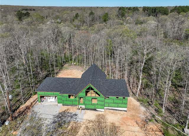 Property at 14 Forfar Dr, Bella Vista, AR 72715, 3 beds, 3 baths