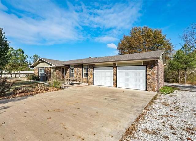 Property at 15392 Woods Lodge Rd, Garfield, AR 72732, 4 beds, 2 baths