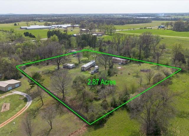 Property at 19100 Bill Young Rd, Siloam Springs, AR 72761, 4 beds, 2 baths