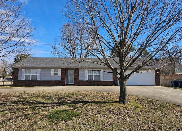 Property at 210 NW G St, Bentonville, AR 72712, 2 beds, 2.5 baths