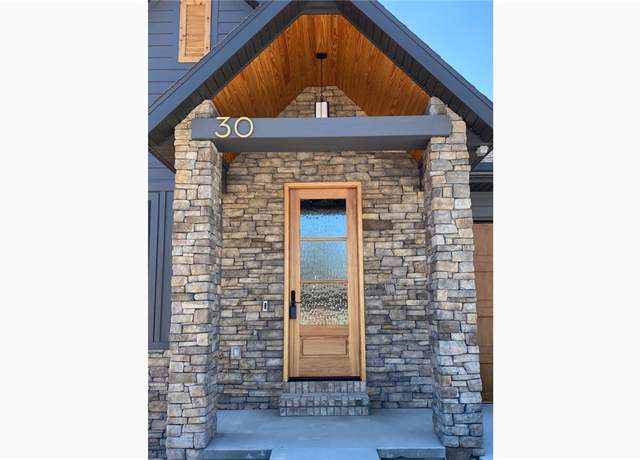Property at 30 Byland Ln, Bella Vista, AR 72715, 3 beds, 2.5 baths
