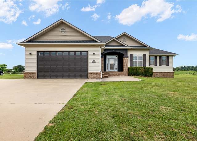 Property at 13449 Loyle Ln, Gravette, AR 72736, 4 beds, 3 baths