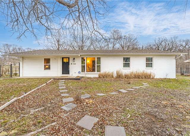 Property at 1588 S Curtis Ave, Pea Ridge, AR 72751, 3 beds, 1.5 baths