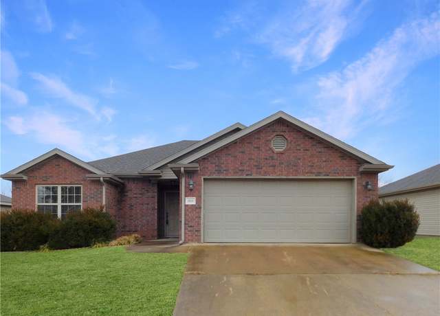 Property at 1209 N 31st St, Rogers, AR 72756, 3 beds, 2 baths