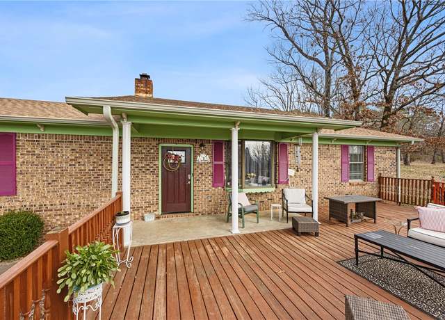 Property at 500 N Main St, Coal Hill, AR 72832, 4 beds, 2 baths
