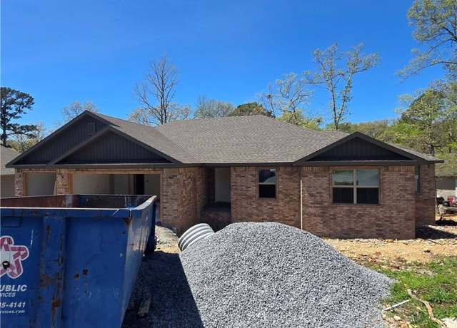 Property at 34 Brierfield Ln, Bella Vista, AR 72714, 4 beds, 2 baths
