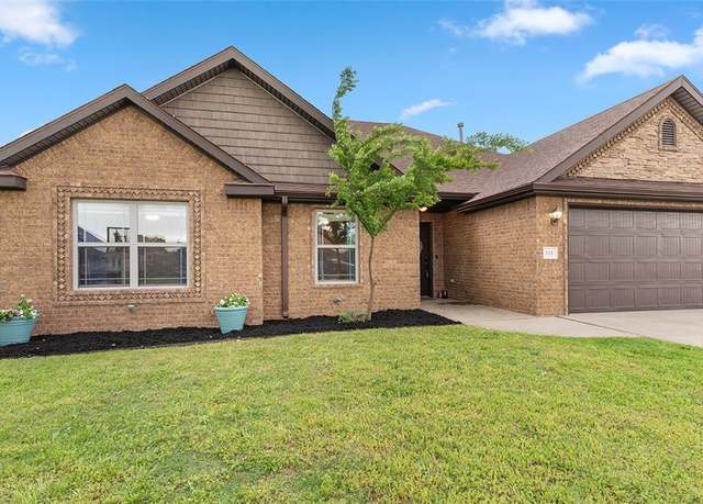 Property at 505 Blair Cir, Pea Ridge, AR 72751, 4 beds, 2 baths