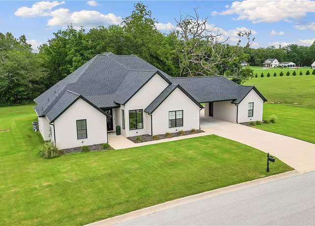 Property at 1410 River Point Rd, Fayetteville, AR 72703, 4 beds, 4 baths