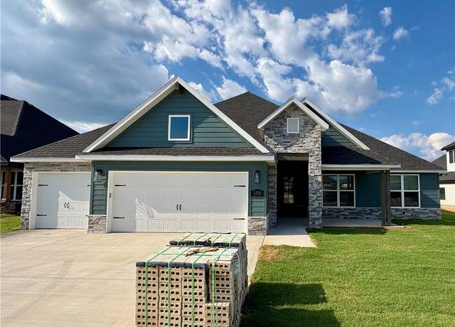 Property at 1250 Red Maple St, Centerton, AR 72719, 3 beds, 2.5 baths