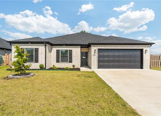 Property at 201 Tricha Cir, Gravette, AR 72736, 3 beds, 2 baths