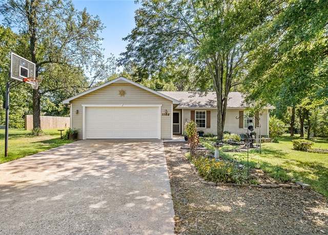 Property at 1108 SE 34th St, Bentonville, AR 72712, 3 beds, 2 baths