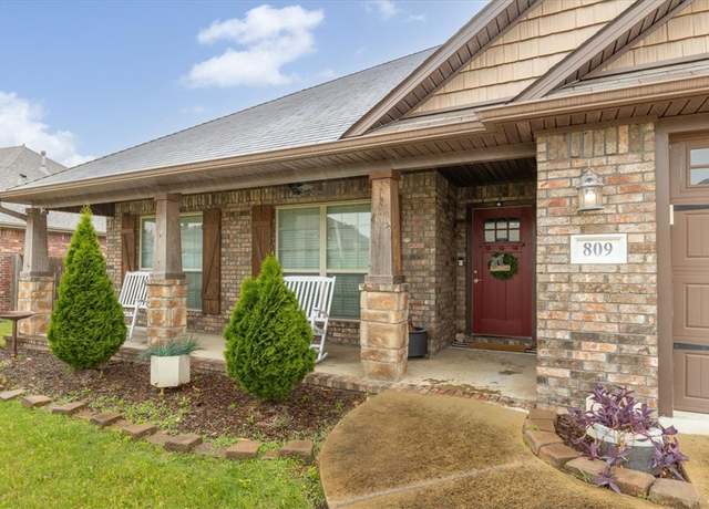 Property at 809 Dollar St, Cave Springs, AR 72718, 3 beds, 2 baths