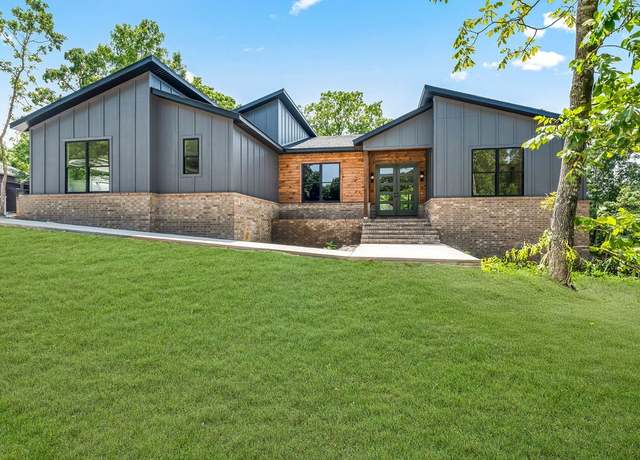 Property at 5 Gilling Ln, Bella Vista, AR 72714, 4 beds, 3.5 baths