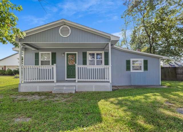 Property at 1203 SW I St, Bentonville, AR 72712, 3 beds, 1 bath