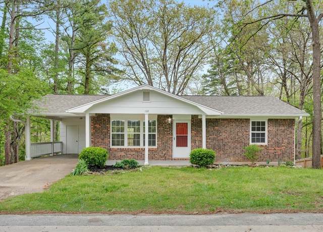 Property at 102 Jordan Dr, Eureka Springs, AR 72632, 2 beds, 2 baths