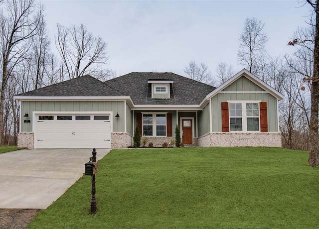 Property at 48 Northampton Dr, Bella Vista, AR 72714, 4 beds, 2 baths