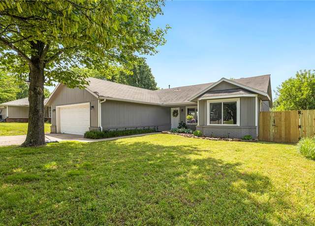 Property at 3359 Cornell Dr, Fayetteville, AR 72704, 3 beds, 2 baths