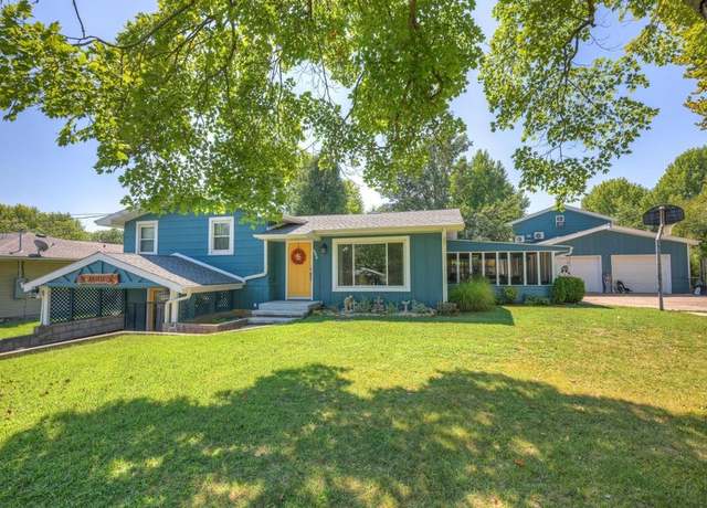 Property at 646 N Random Rd, Granby, MO 64844, 5 beds, 3.5 baths