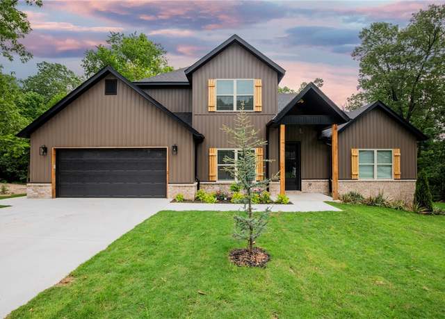Property at 9 Lerwick Ln, Bella Vista, AR 72715, 2 beds, 2.5 baths