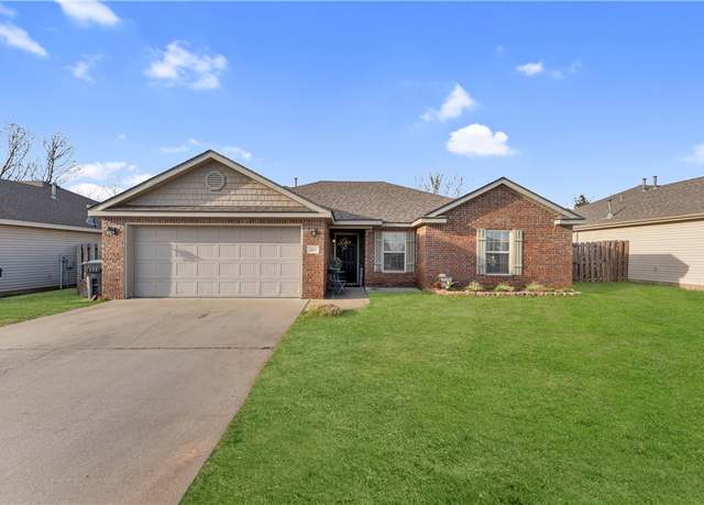 Property at 407 E Mccann Rd, Rogers, AR 72758, 3 beds, 2 baths