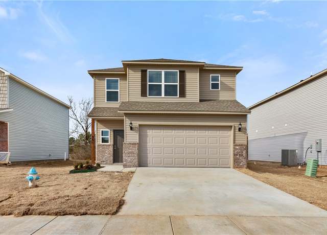 Property at 851 E Sparrow Cir, Fayetteville, AR 72701, 3 beds, 2.5 baths