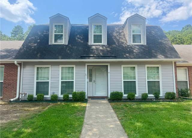 Property at 116 Skyline Dr #4, Russellville, AR 72802, 3 beds, 2 baths