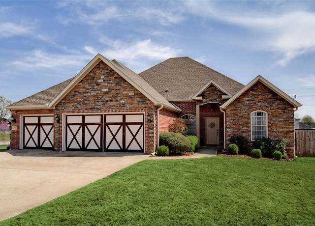 Property at 701 Sterling Pl, Bentonville, AR 72712, 4 beds, 3 baths