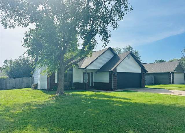 Property at 3459 Brian St, Springdale, AR 72764, 3 beds, 2.5 baths