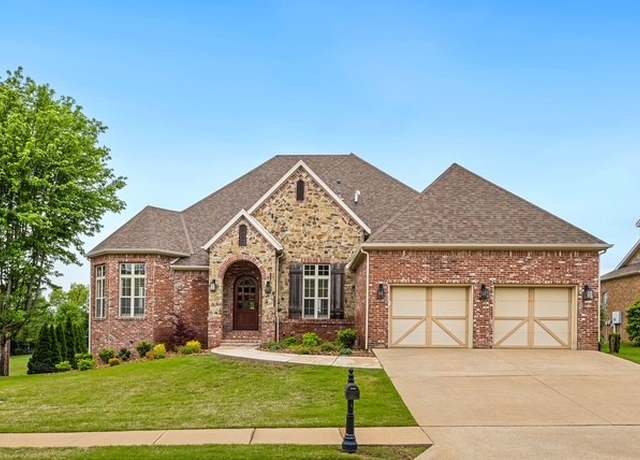 Property at 5414 S Turnberry Rd, Rogers, AR 72758, 4 beds, 3.5 baths