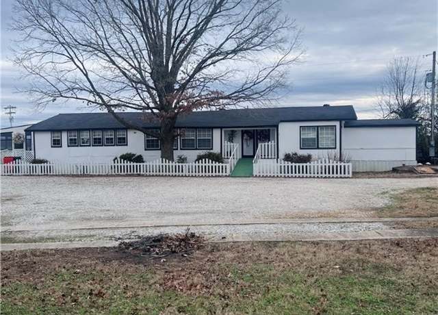 Property at 17273 Highway 412, Springdale, AR 72764, 3 beds, 2 baths