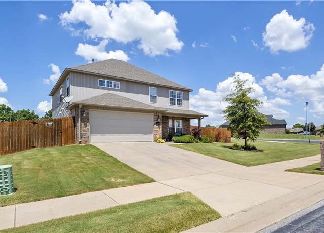 Property at 414 Driftwood St, Lowell, AR 72745, 4 beds, 3.5 baths