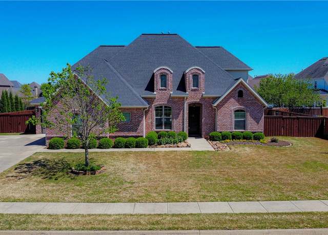 Property at 6113 S 28th St, Rogers, AR 72758, 4 beds, 3 baths
