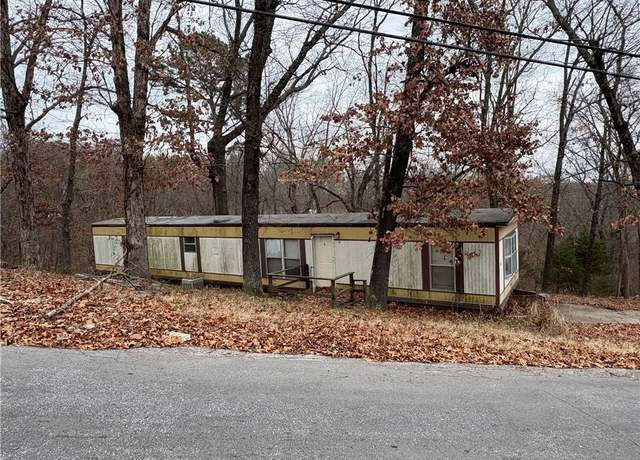 Property at 16 Skyline Dr, Bella Vista, AR 72714, 2 beds, 1 bath