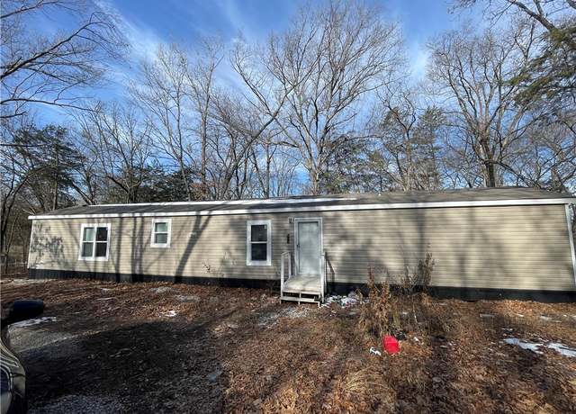 Property at 3310 Highway 62, Berryville, AR 72616, 3 beds, 2 baths